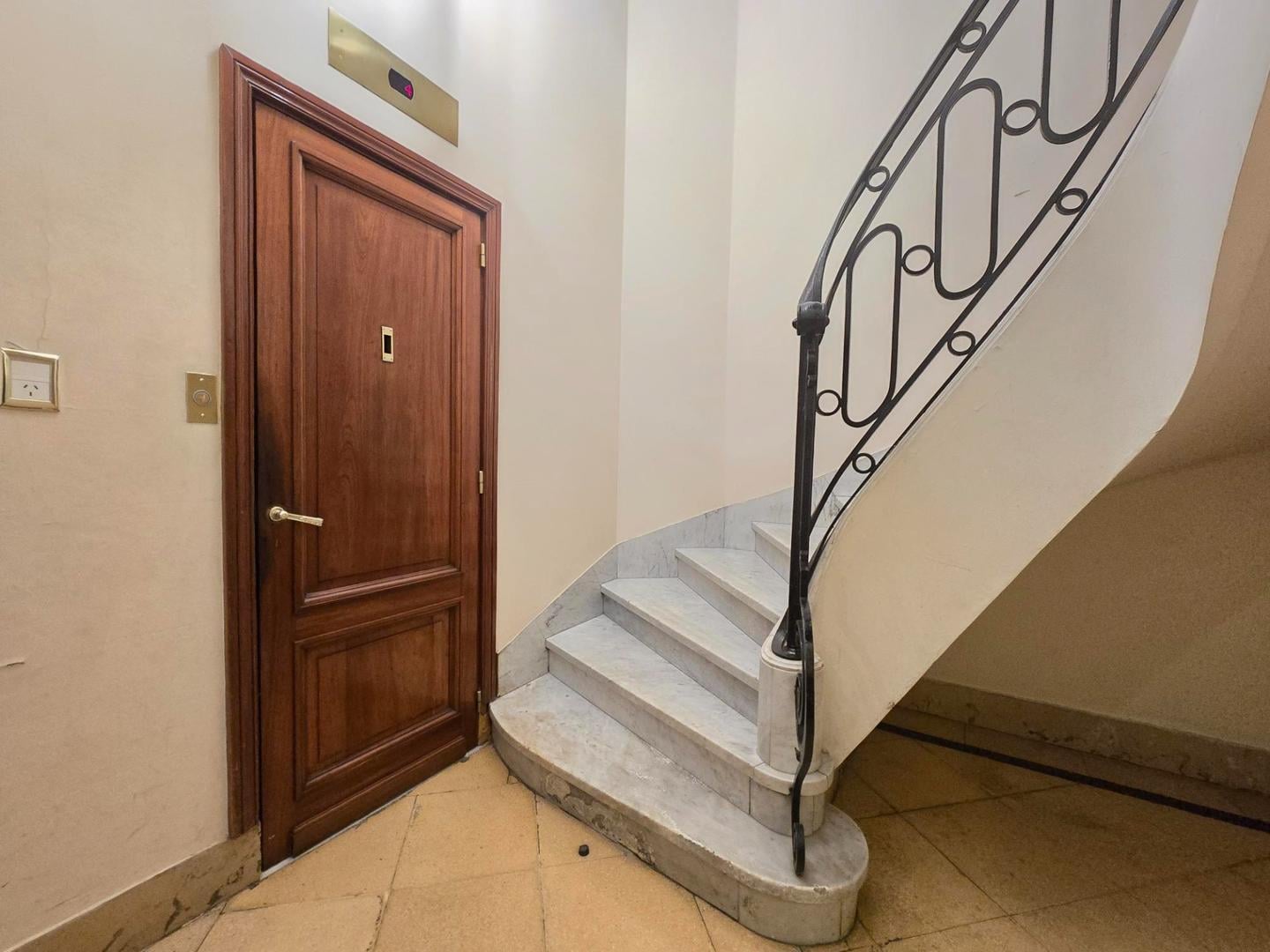 Foto de Departamento en Alquiler en Monserrat de 3 Ambientes con Dep, imagen 1
