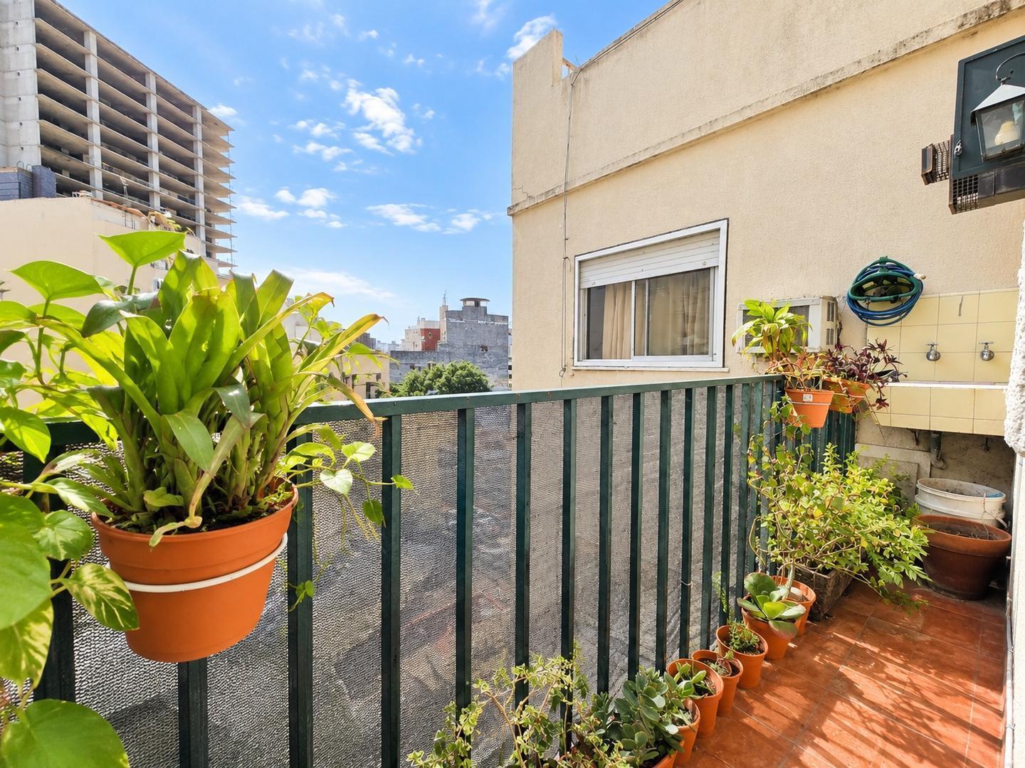 Foto de Departamento en Venta en Barracas de 2 Ambientes con Balcon, imagen 1