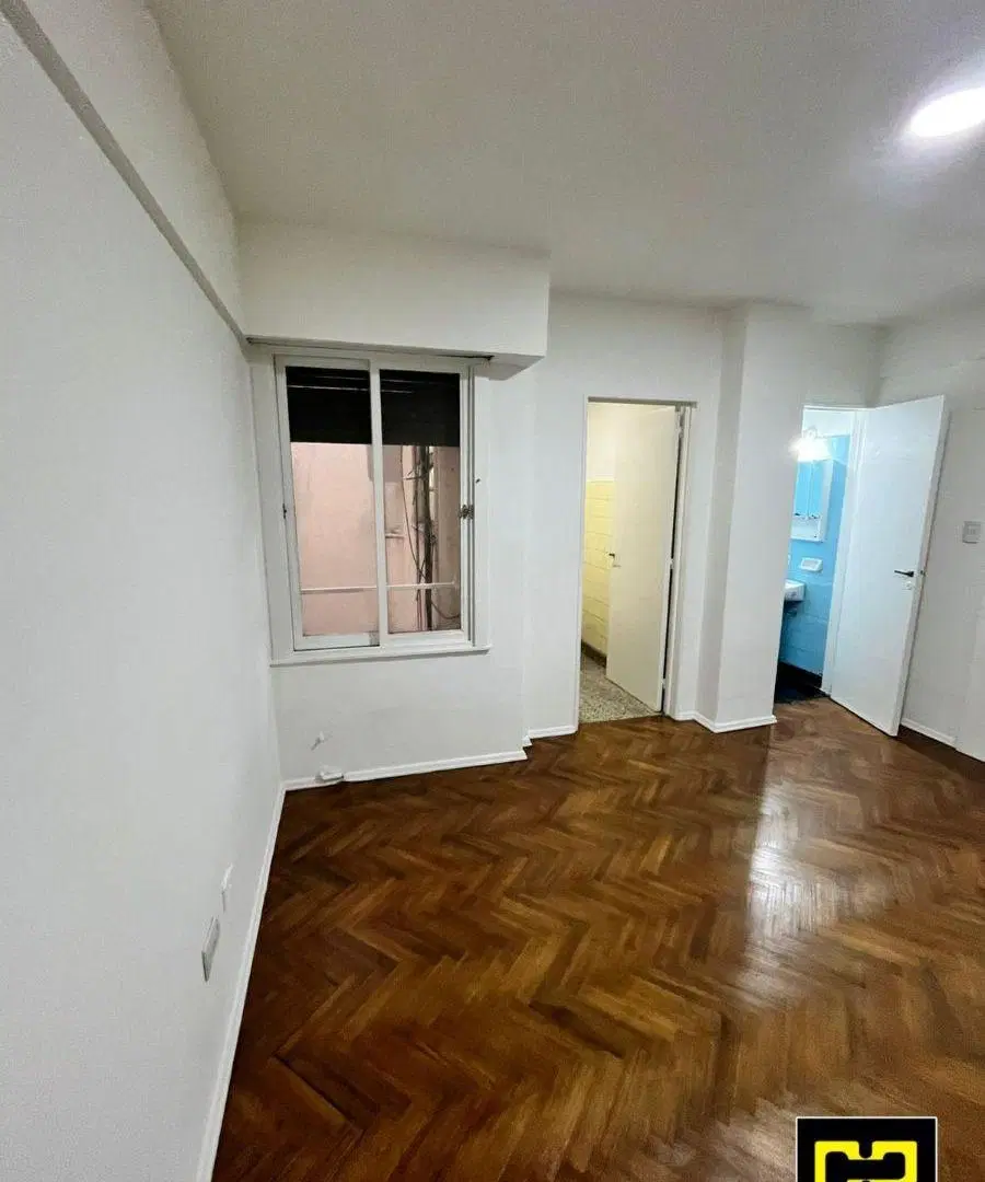 Excelente Monoambiente Funcional con Cocina Independiente 4