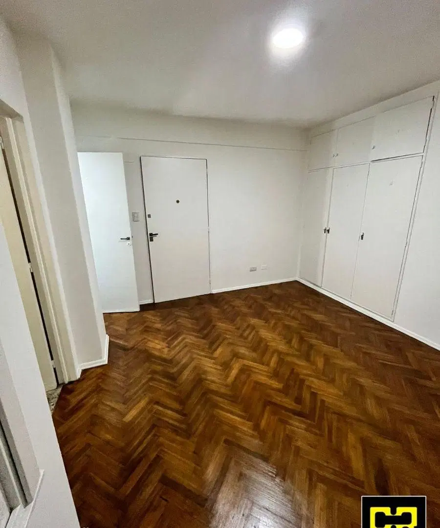 Excelente Monoambiente Funcional con Cocina Independiente 5