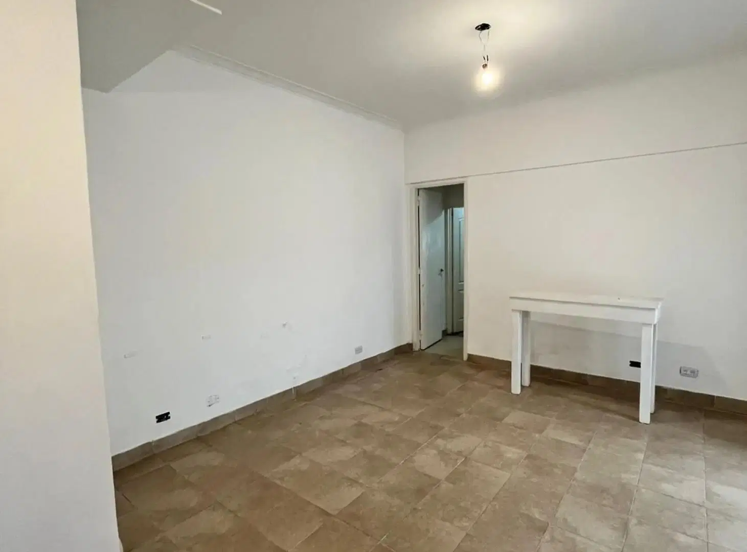Excelente Departamento de 2 Ambientes reciclado con Gran Patio. 8