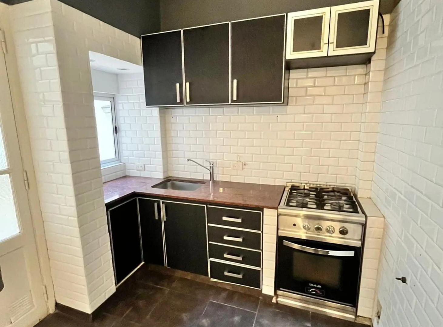 Foto de Excelente Departamento de 2 Ambientes reciclado con Gran Patio., imagen 5