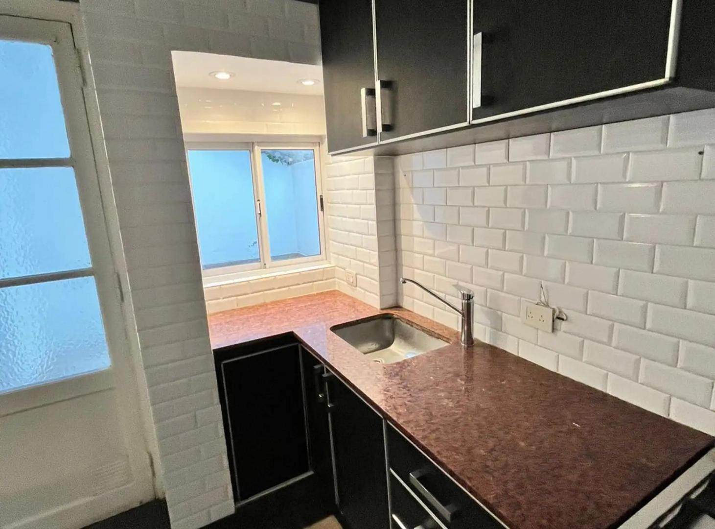 Foto de Excelente Departamento de 2 Ambientes reciclado con Gran Patio., imagen 3