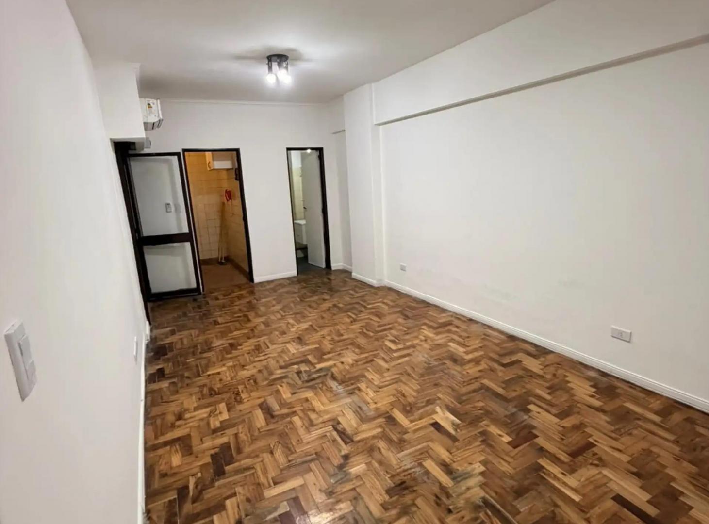 Foto de Muy buen monoambiente en alquiler con patio., imagen 3