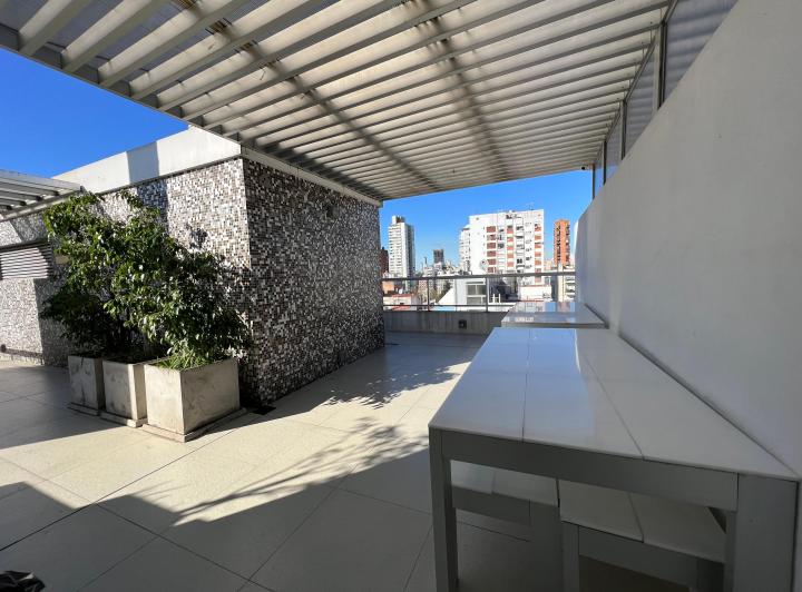 Las Cañitas - Departamento con Amenities- gran balcón.