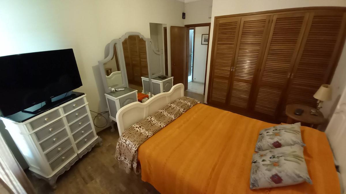 Venta Casa en Lobos, 3 Habitaciones, Patio, Quincho 1