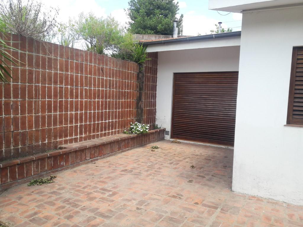 Venta Casa en Lobos, 3 Habitaciones, Patio, Quincho 5