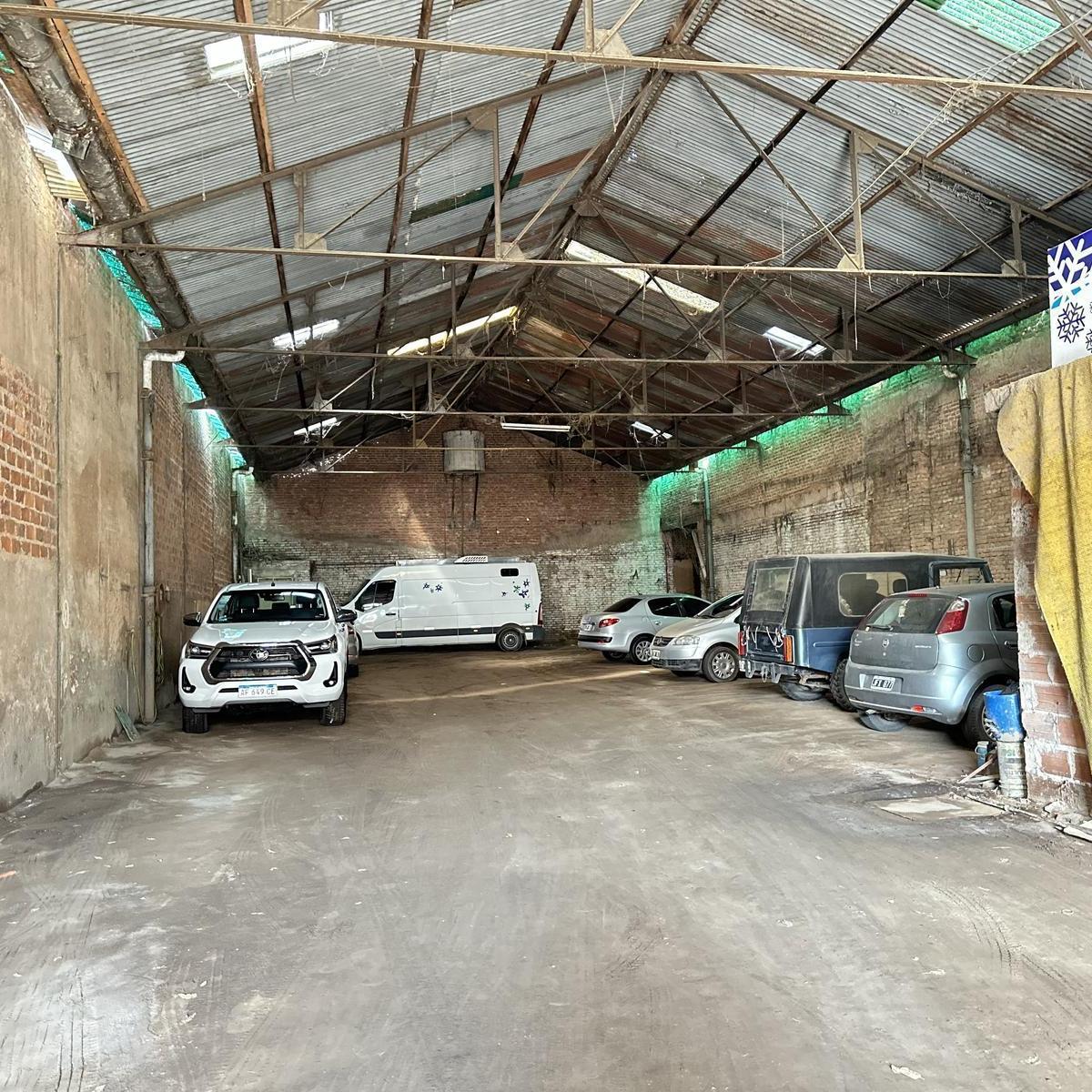 Venta Terreno con Galpón Lobos Centro 4