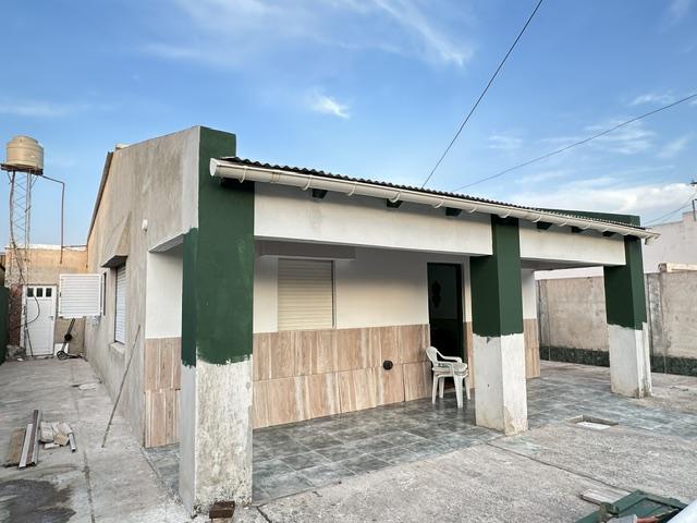 ¡Se vende encantadora casa en Roque Pérez, con todos los servicios!