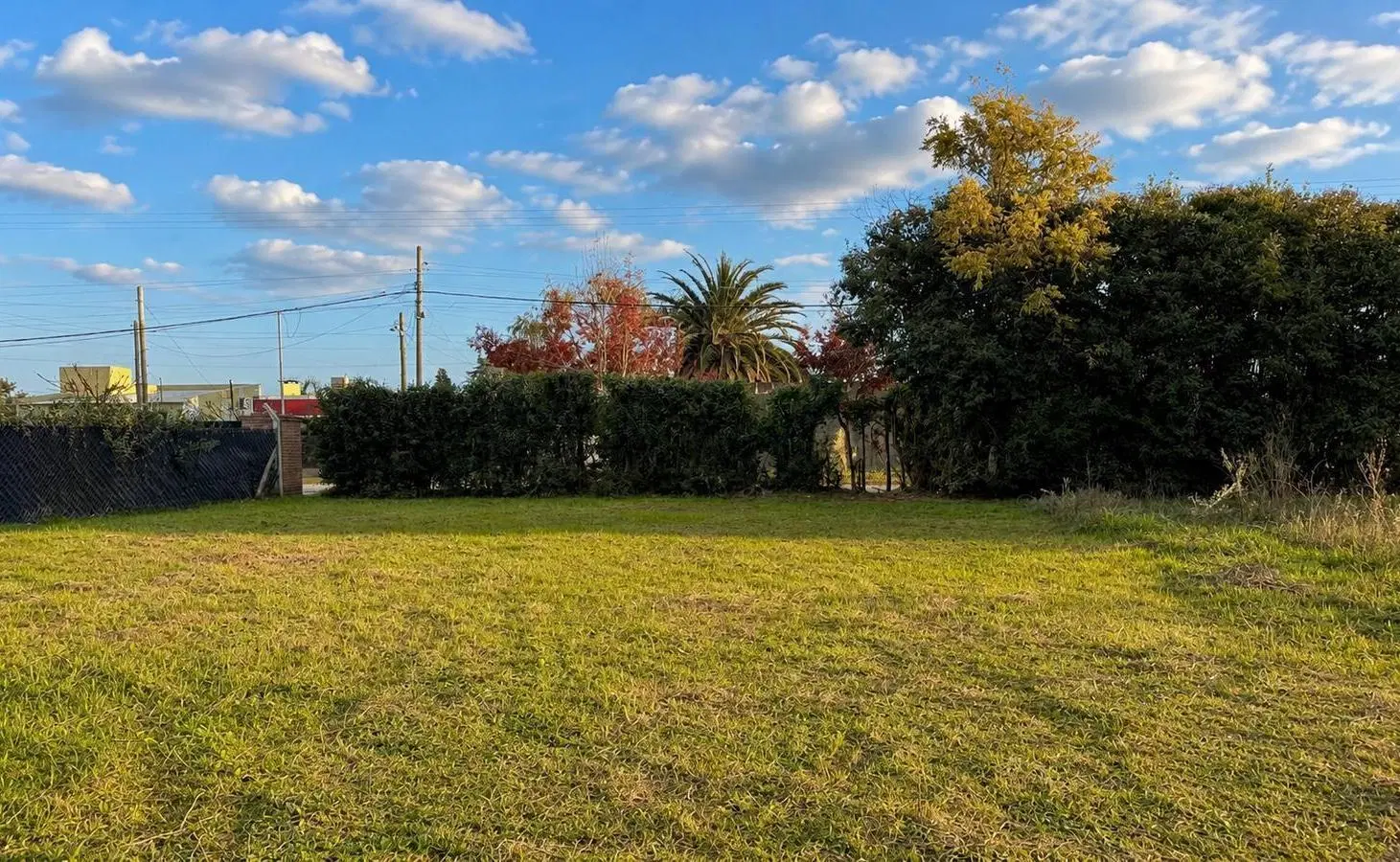 Un lugar para empezar a construir tus sueños, terreno de 580m2 con servicios | Lobos 5