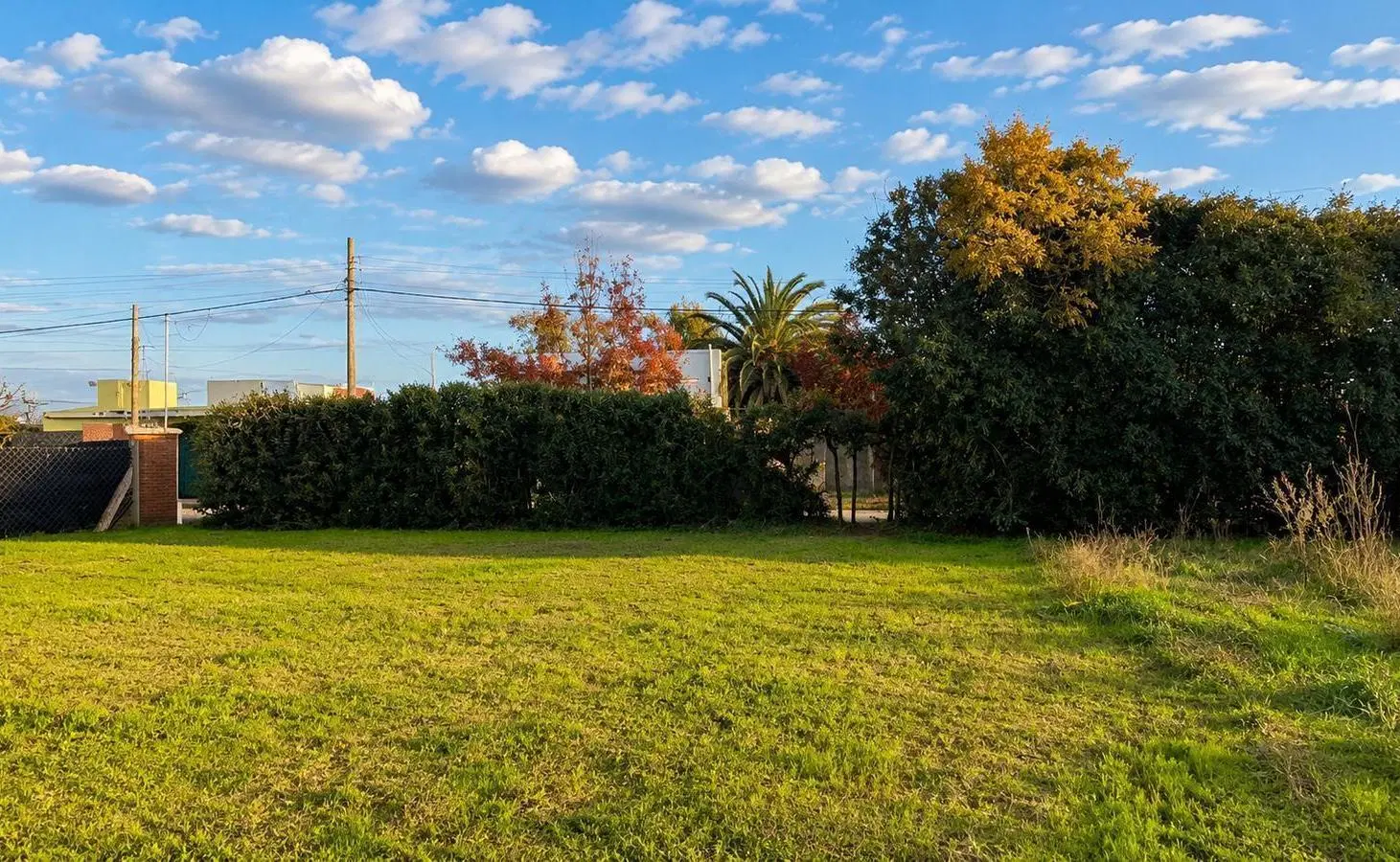 Un lugar para empezar a construir tus sueños, terreno de 580m2 con servicios | Lobos 2