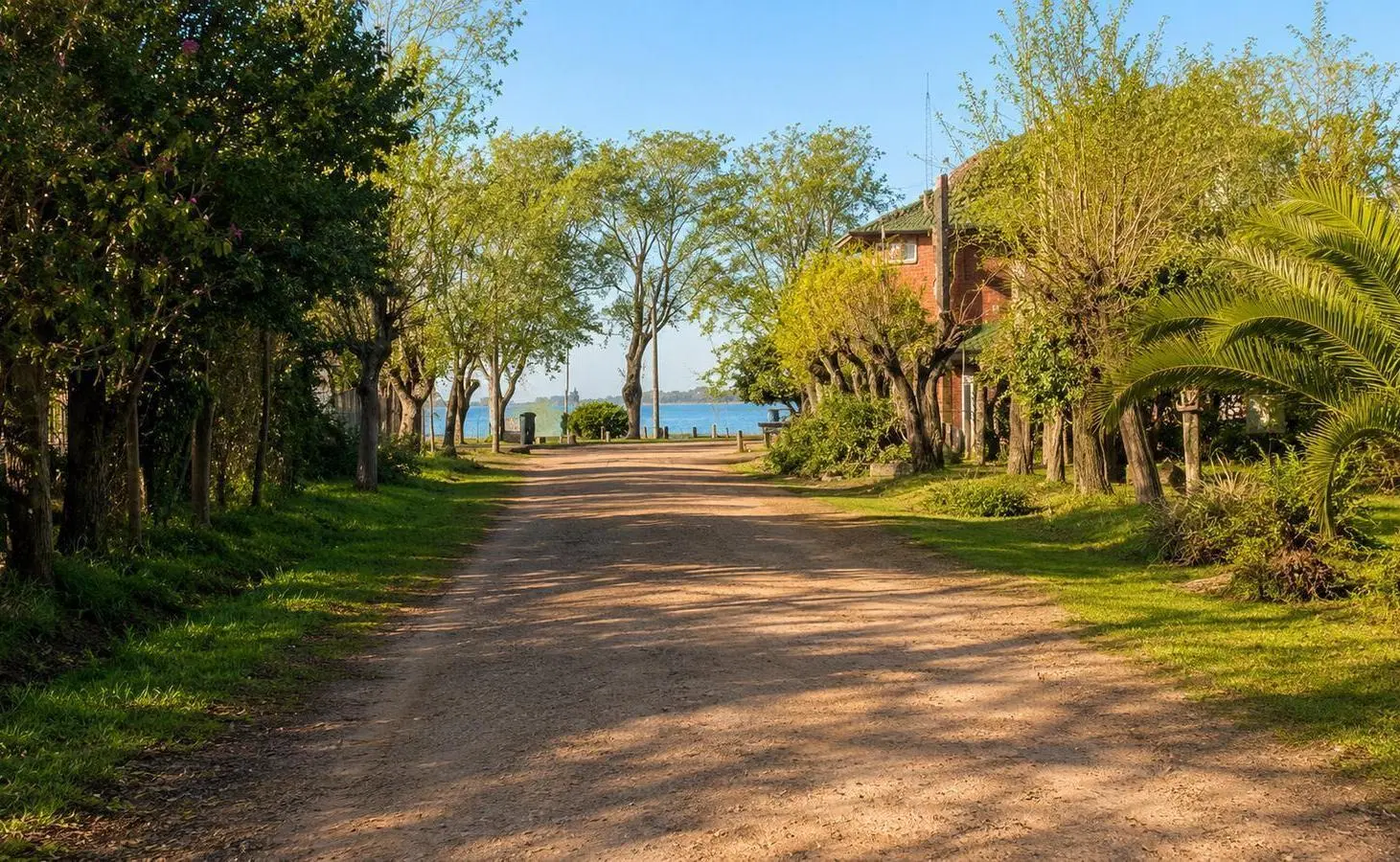 ¡Venta de casa en Laguna de Lobos a escasos metros de la Costanera! 2