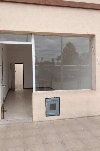 SE ALQUILAN LOCALES A ESTRENAR EXCELENTE UBICACIÓN CÉNTRICA 2