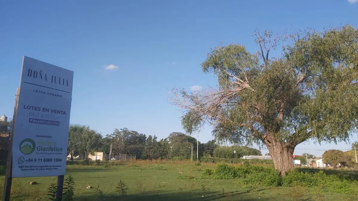Venta terreno en Lobos 4