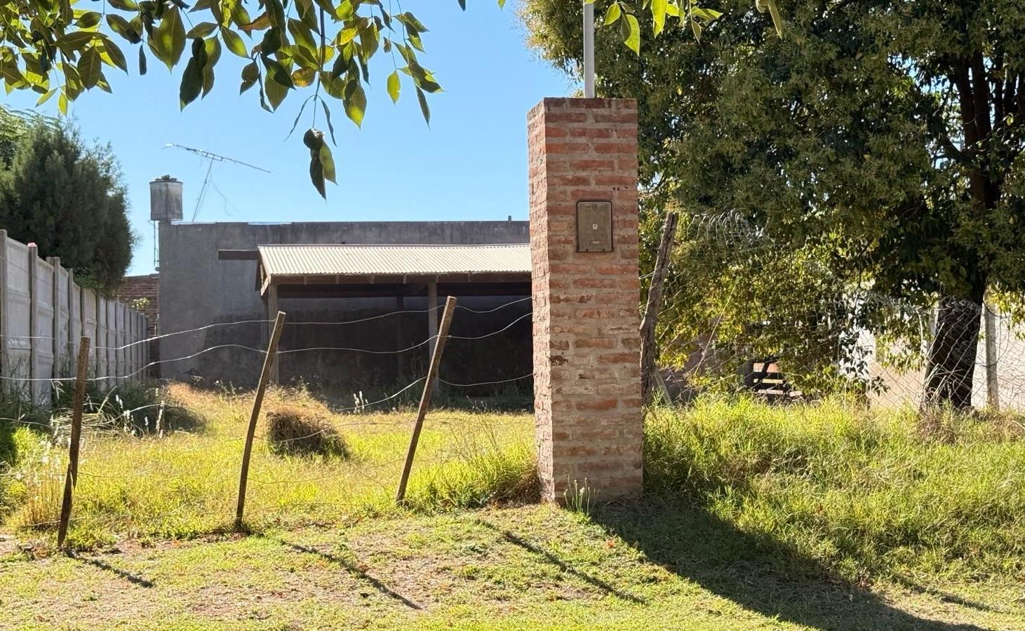 Foto de Imperible Terreno en Empalme Lobos, con quicho y parrilla a terminar!, imagen 2