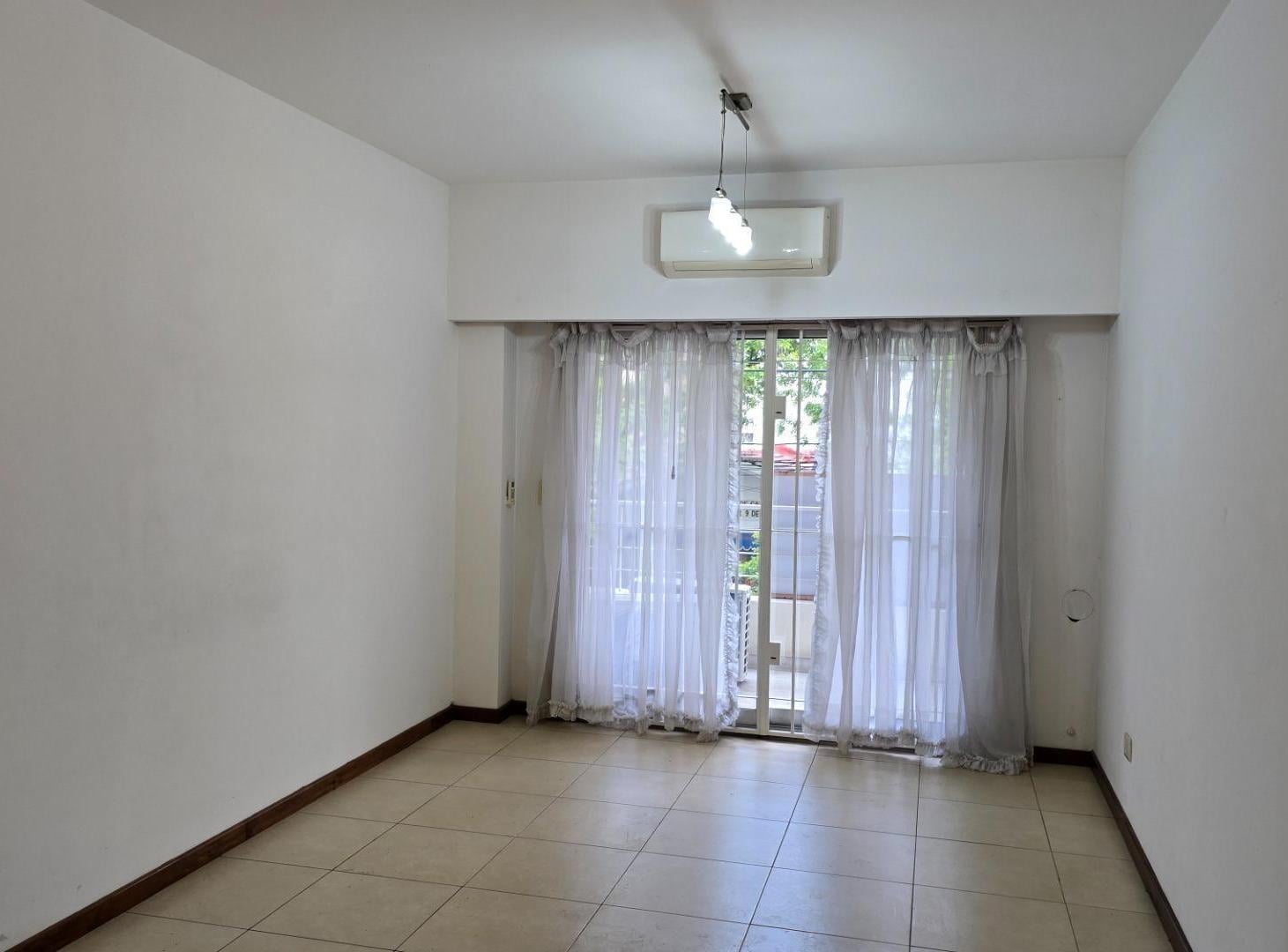 Foto de Departamento de 3 ambientes c/ Cochera- Castelar- Alquiler, imagen 5