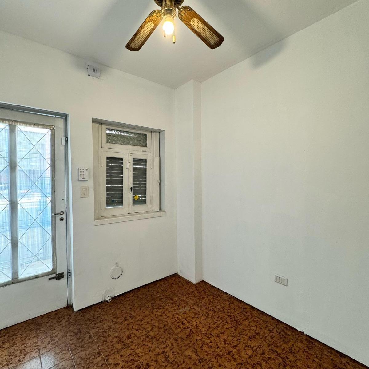 Foto de Casa - Parque Chacabuco, imagen 2