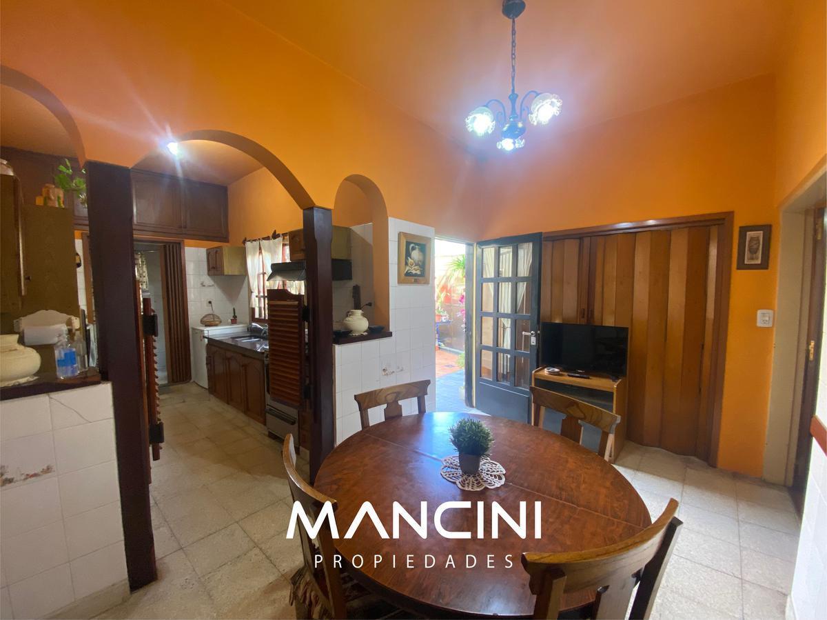 Casa en Venta de 4 Ambientes con Cochera - Toma Propiedad en Parte de Pago - Villa Ballester 5