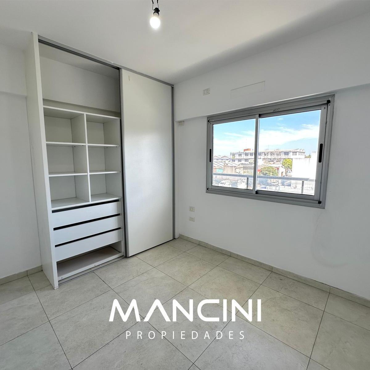 Piso Uníco de 3 Ambientes Al Frente - Apto Profesional 4