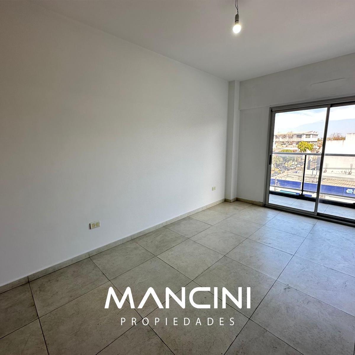 Piso Uníco de 3 Ambientes Al Frente - Apto Profesional 2