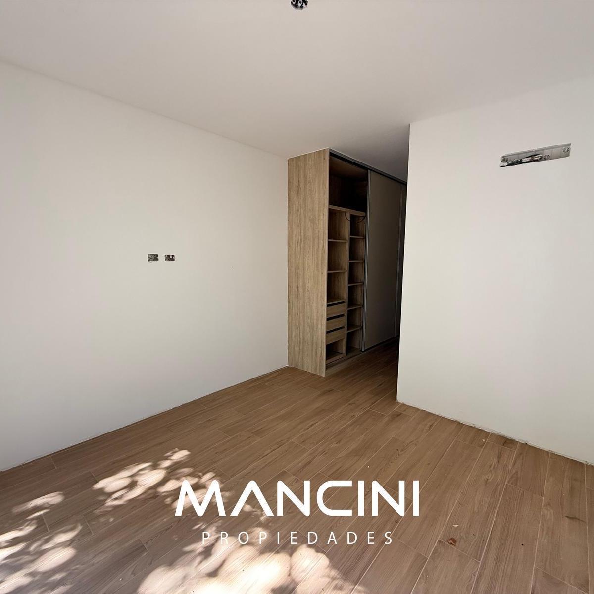 Semipiso de 4 Ambientes con Terraza, Quincho y Piscina (232 M²) - Villa Ballester 1