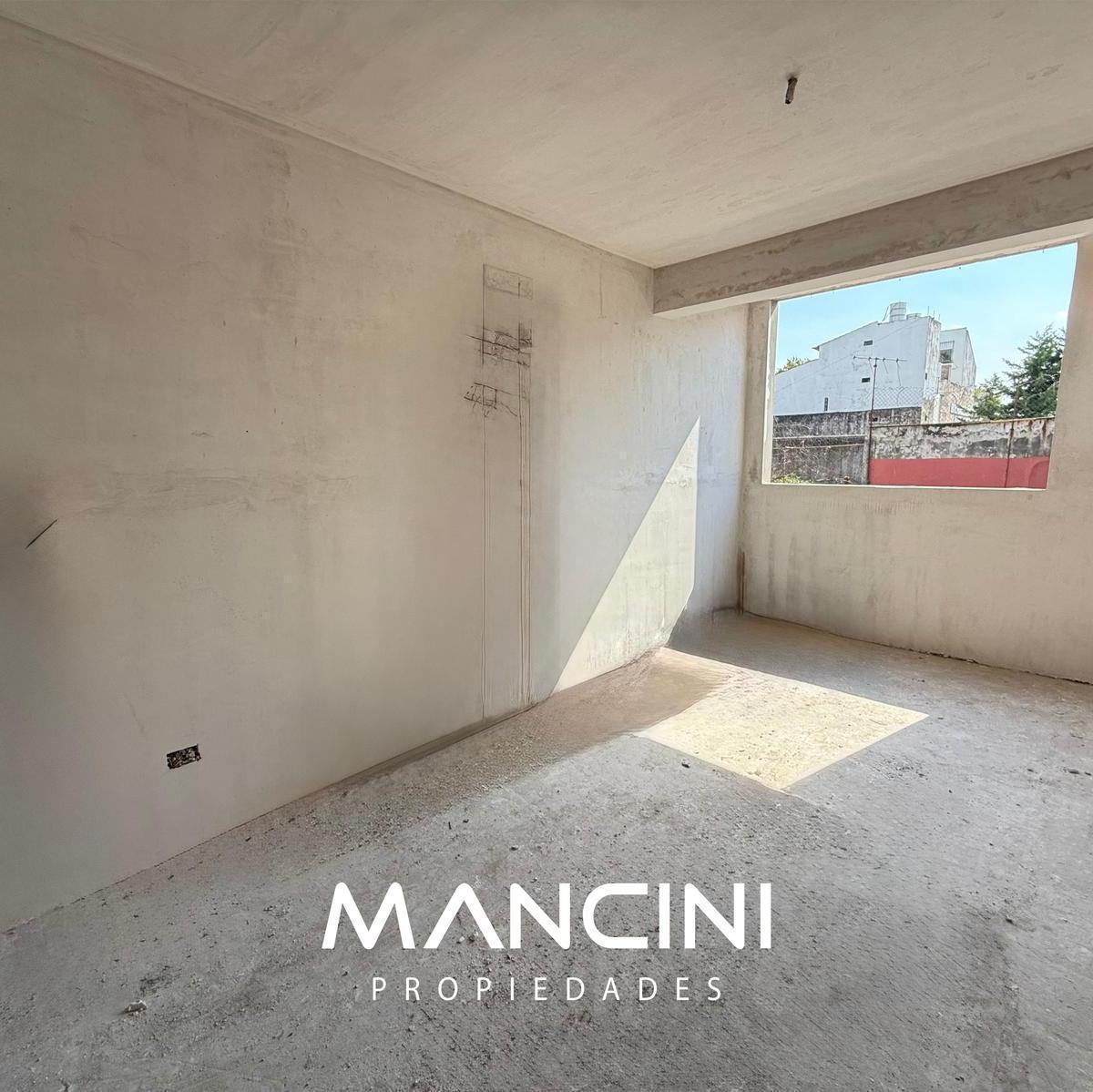 Pisos Únicos de 4 Ambientes con Jardín o Terraza Privada y Cocheras - San Martín 1