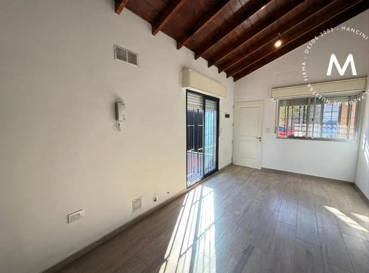 PH en alquiler de 2 ambientes con patio y cochera - Villa Ballester 5