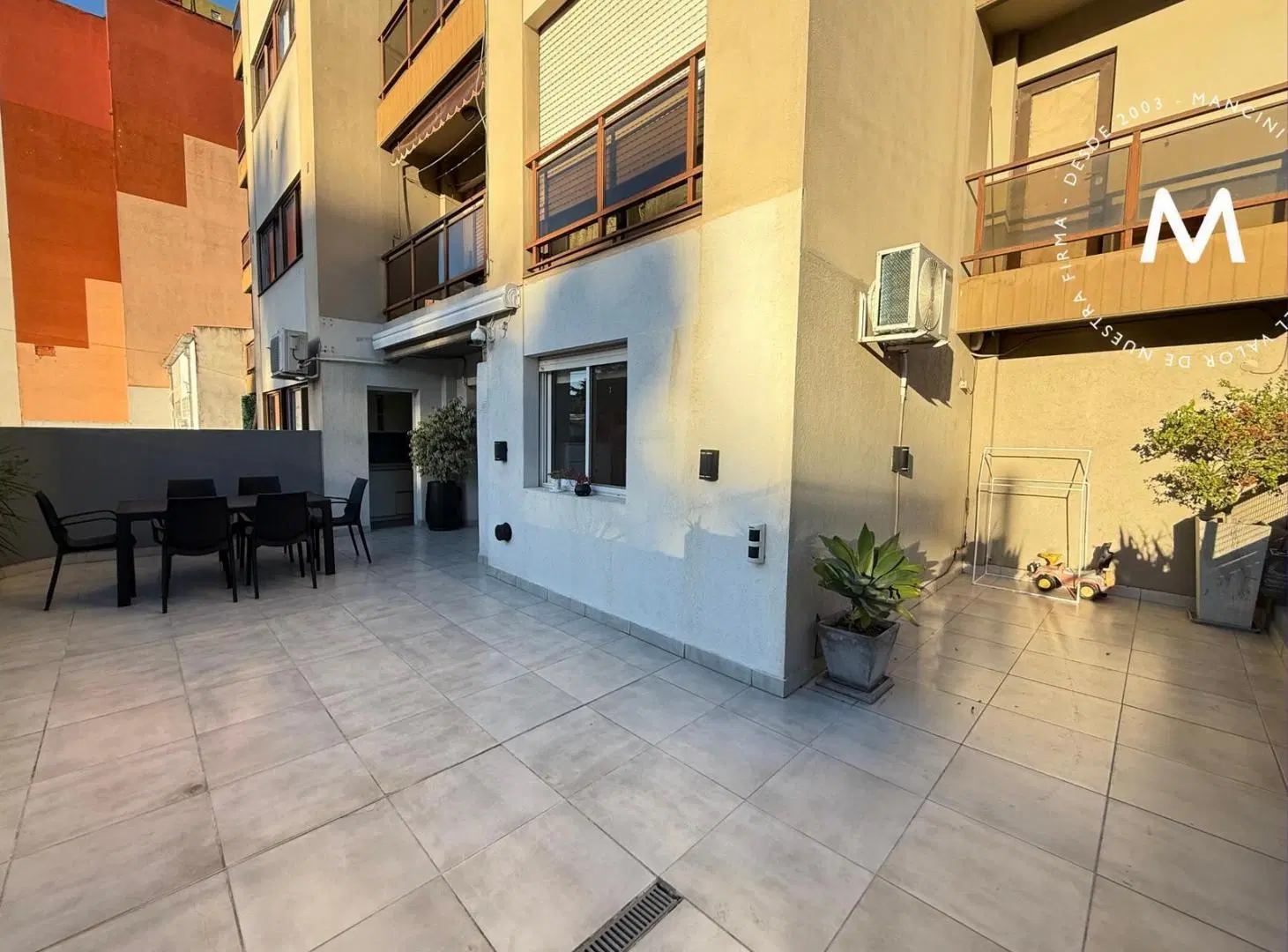APTO CRÉDITO - Departamento en venta de 3 ambientes con cochera y patio - Villa Ballester 4