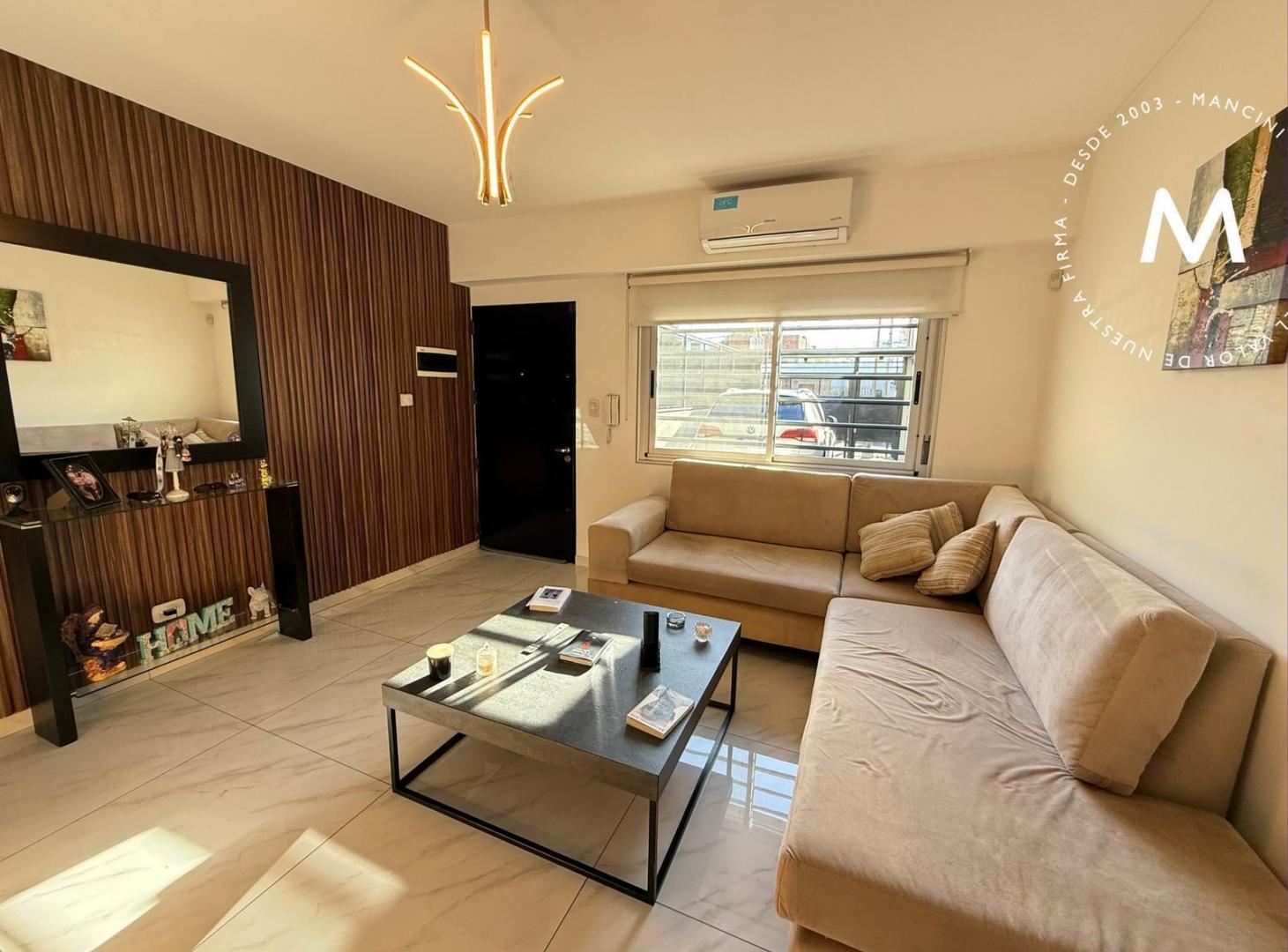 Toma departamento como parte de pago -Triplex en venta de 4 ambientes - Villa Ballester.