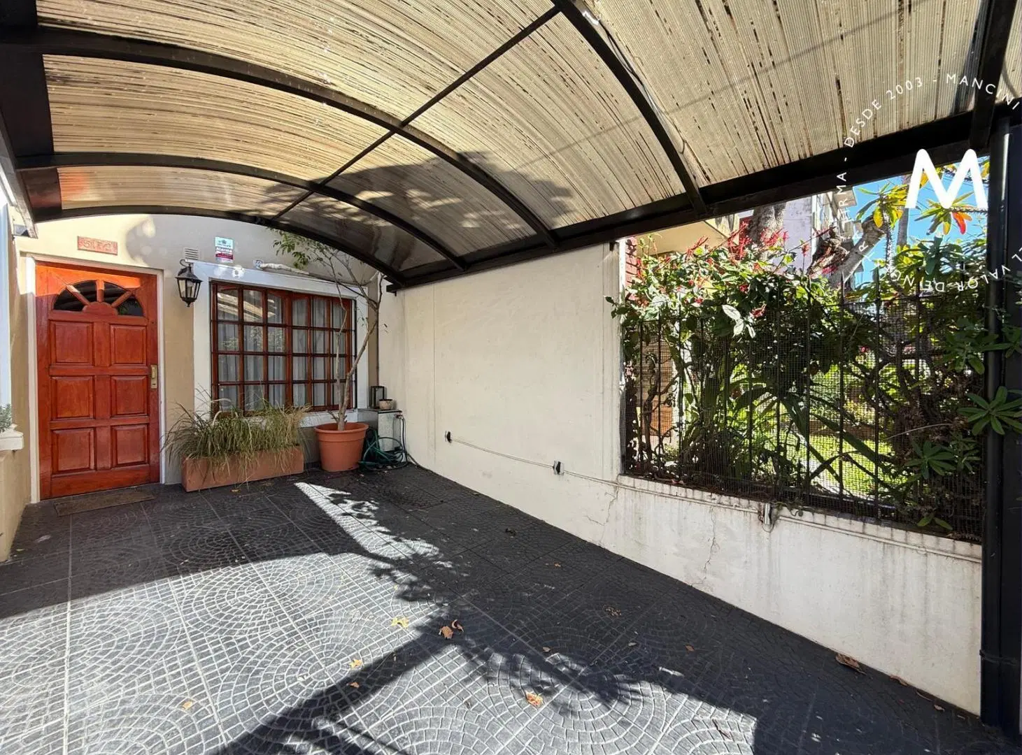 APTO CREDITO - PH en venta de 4 ambientes con cochera, jardín y parrilla - Villa Ballester Centro 2