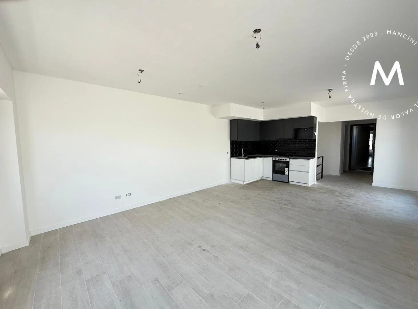 Departamento en venta de 5 ambientes - Caseros 2