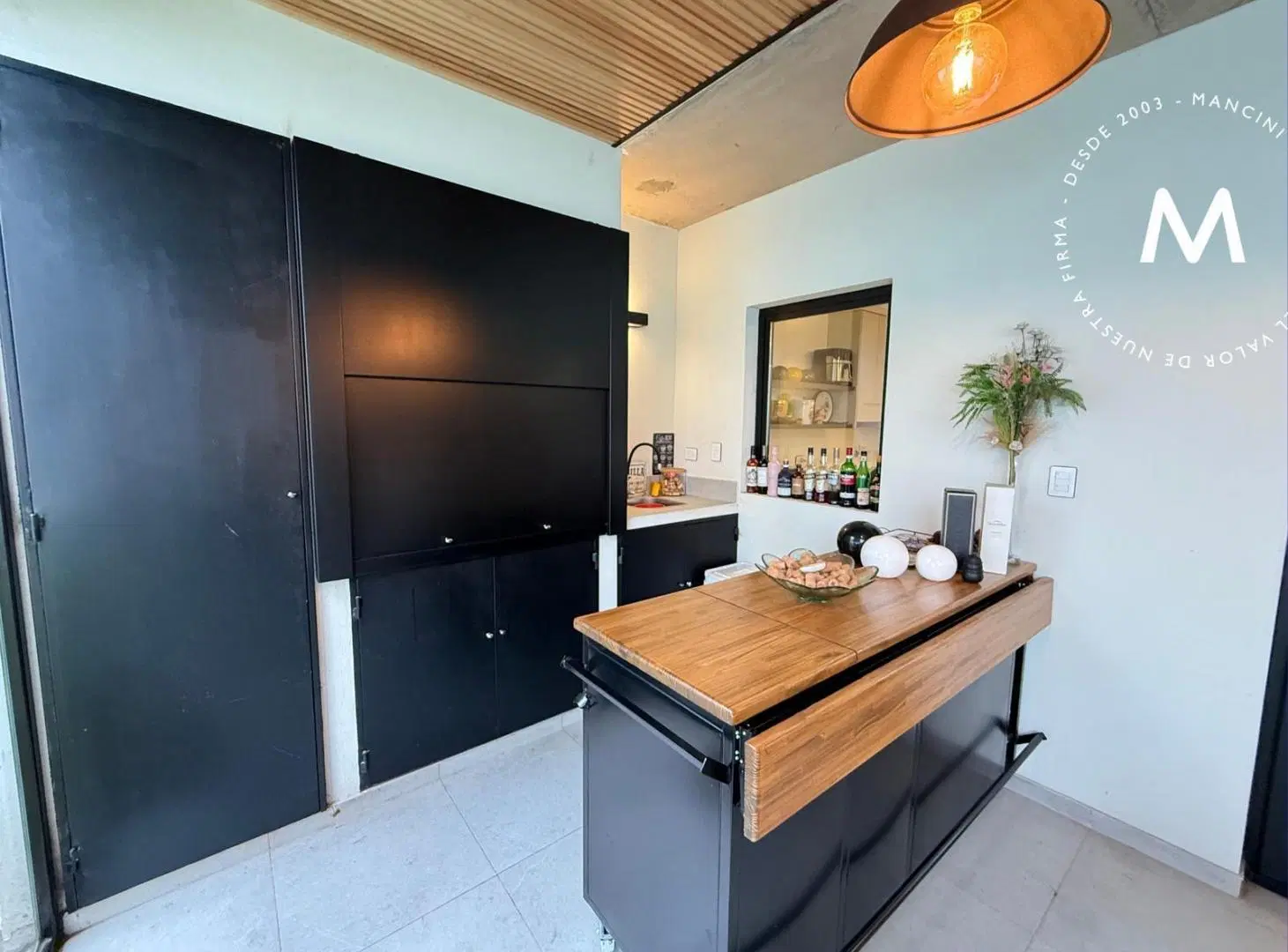 APTO CRÉDITO - Casa de 4 ambientes con cocheras, galería y piscina - Villa Ballester 3