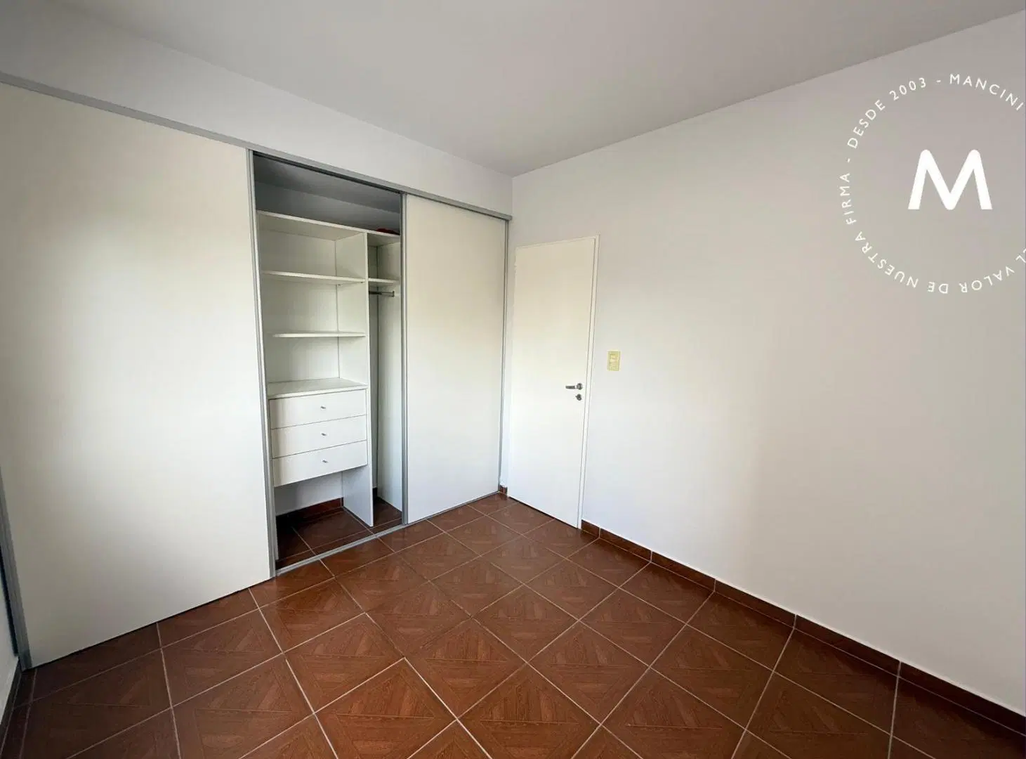APTO CRÉDITO - Departamento en venta de 2 ambientes con cochera - Villa Ballester 5