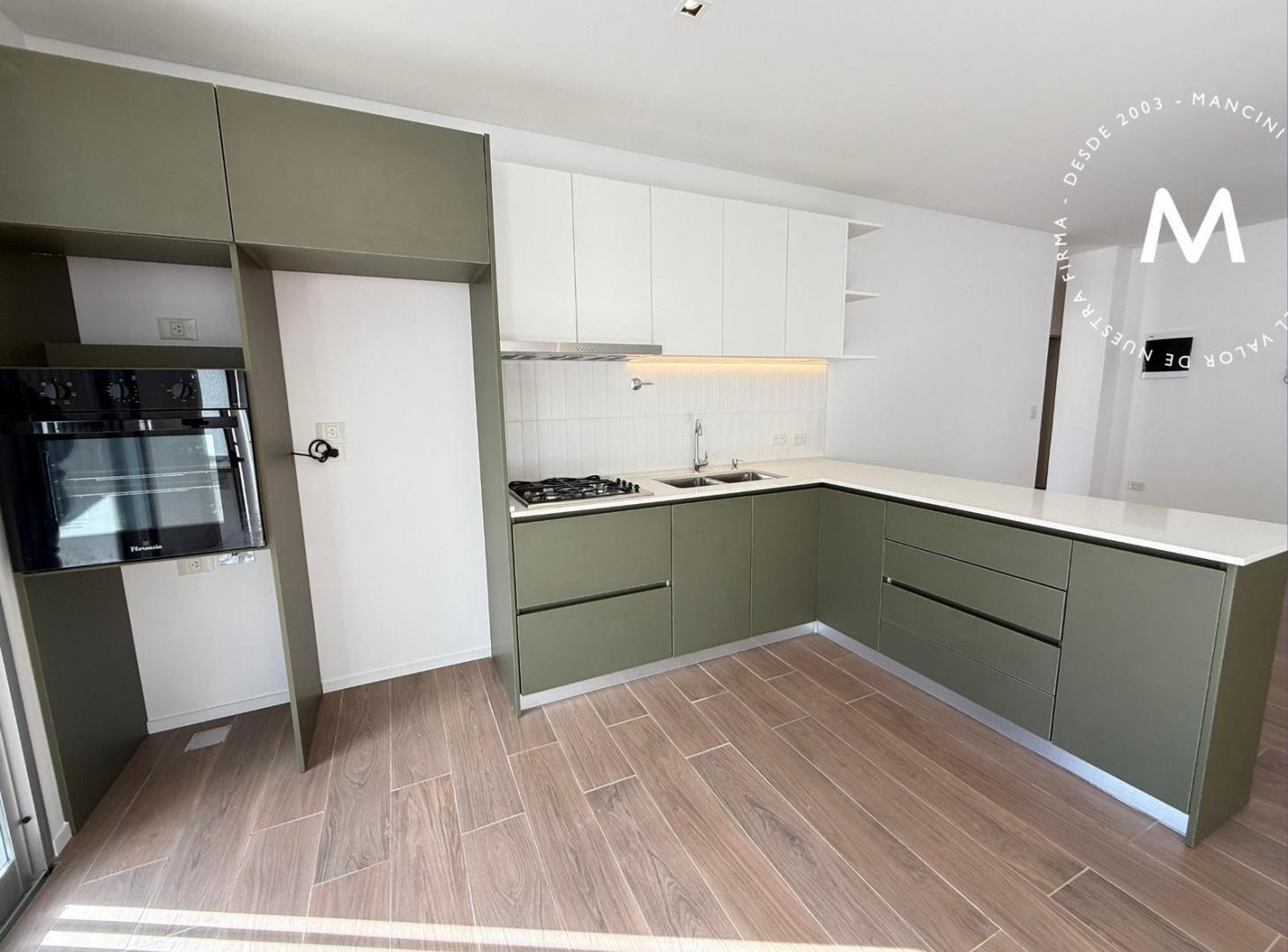 Foto de APTO CRÉDITO - Casa en venta de 4 ambientes con cochera, jardín y, imagen 3