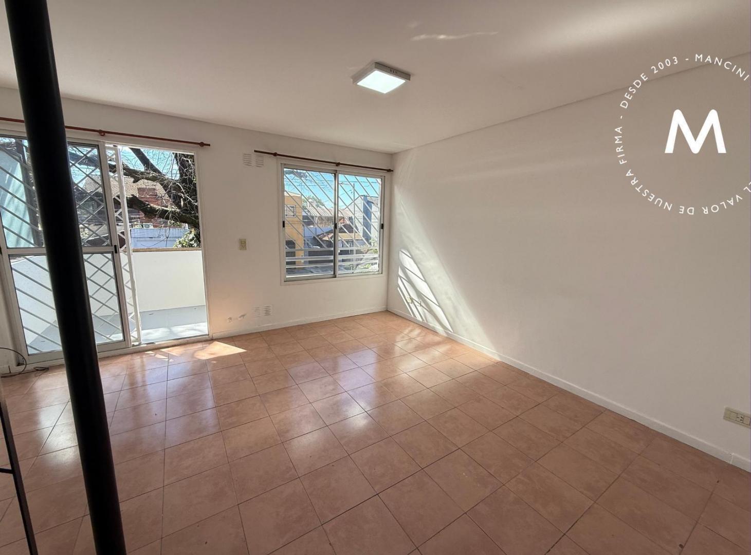 Foto de Departamento en alquiler de 2 ambientes con balcón - Villa Ballester, imagen 3