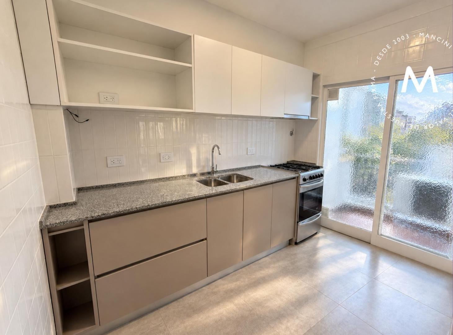 Foto de Departamento en venta de 2 ambientes con balcón y baulera - Villa, imagen 4