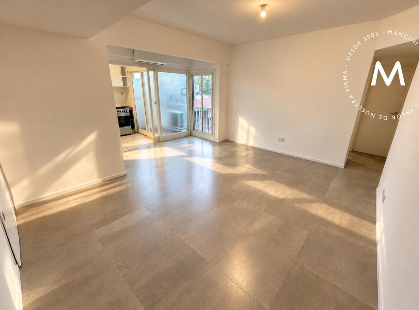 Foto de Departamento en venta de 2 ambientes con balcón y baulera - Villa, imagen 1
