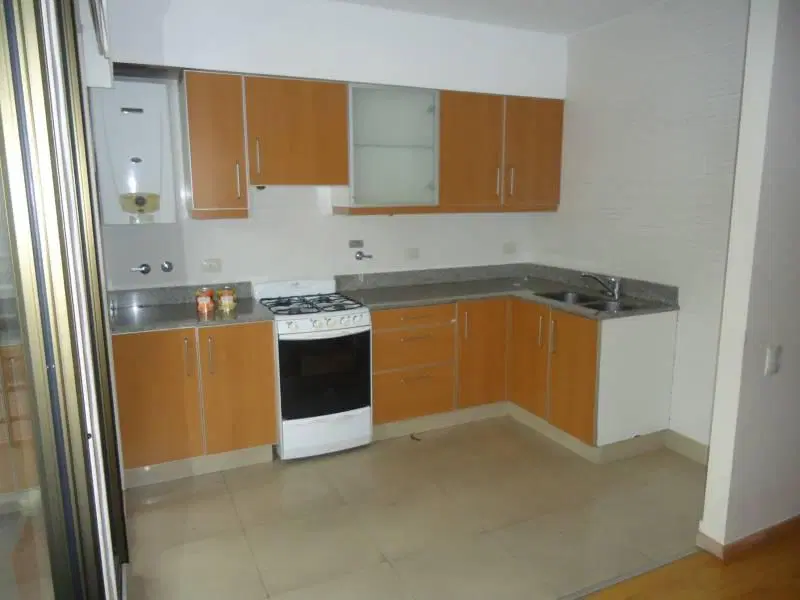 Excelente semi-piso 2 ambientes en alquiler 5