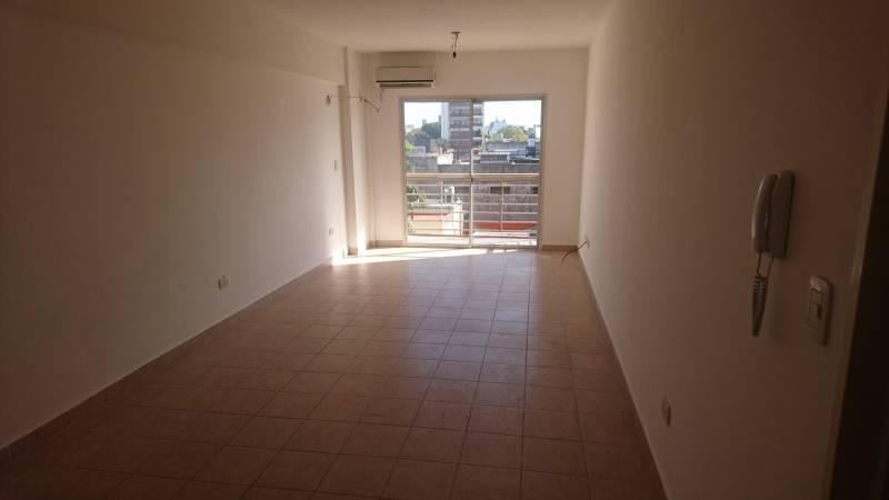 Foto de Alquiler 1 ambiente Flores, imagen 1