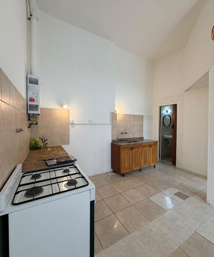 Foto de DEPARTAMENTO 2 AMBIENTES - EN ALQUILER. Exceleste ubicacion, imagen 5