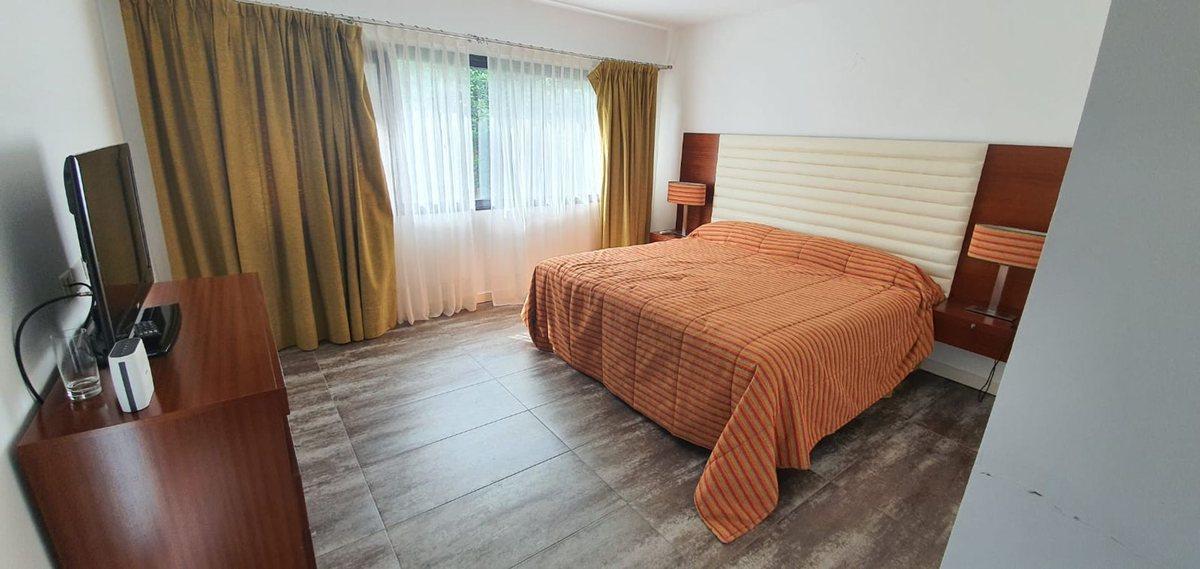 Venta Casa 7 Ambientes - Carilo 1