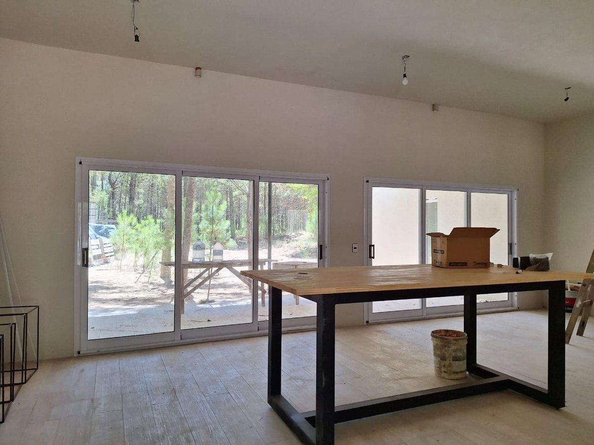 Casa en Construccion de 5 Ambientes en Villarobles 1