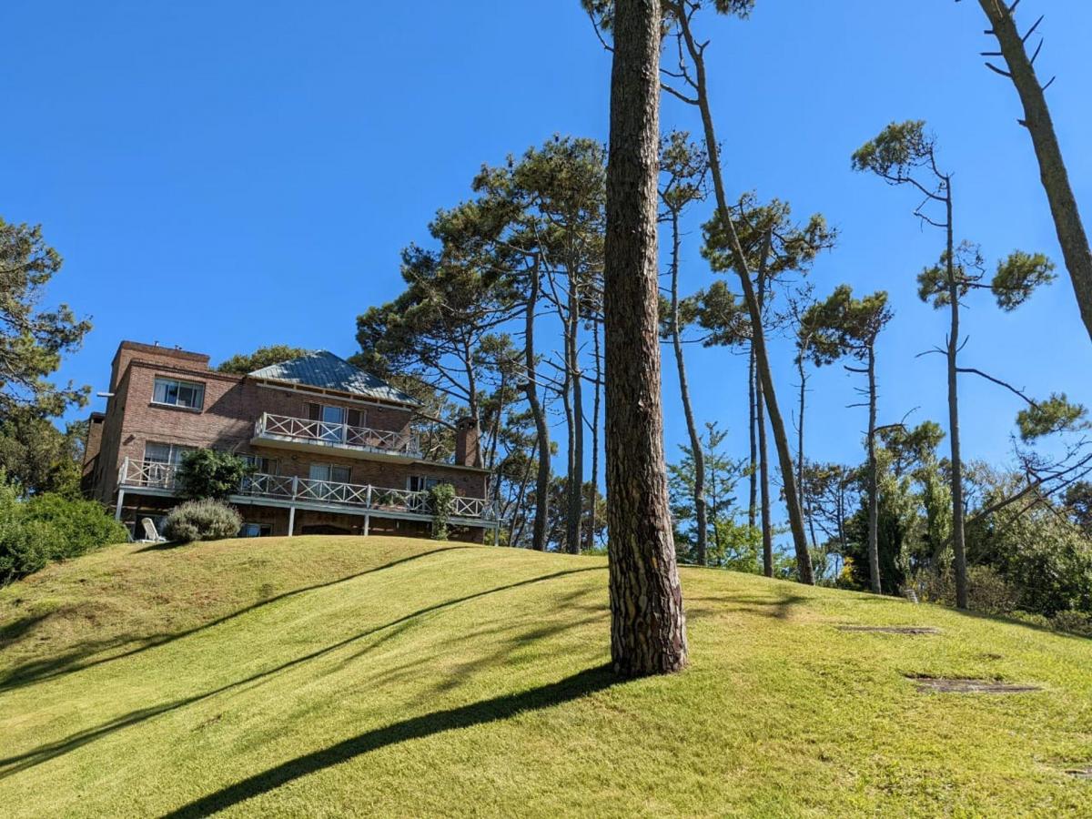 Venta Importante Casa en Carilo 3