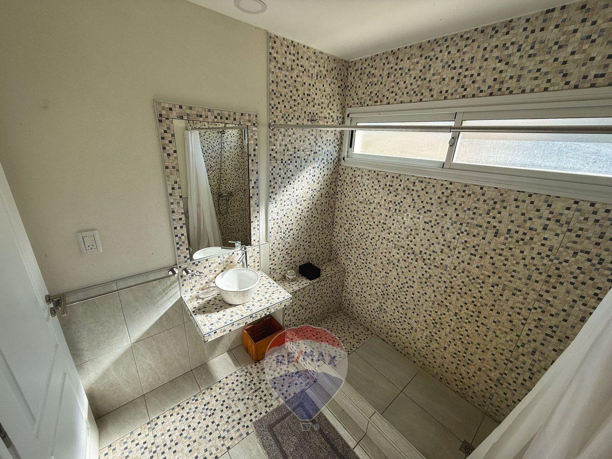 Venta Casa Costa Esmeralda con Piscina 4