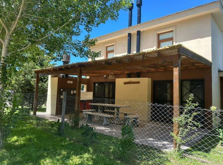 Venta casa 4 ambientes Mar Azul Villa Gesell 1