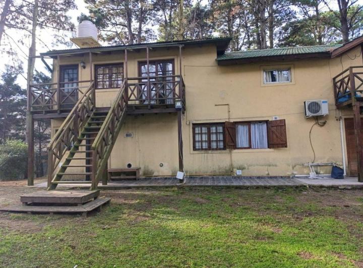VENTA 4 DEPARTAMENTOS MAS LOTE PINAMAR 1