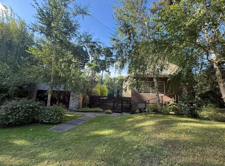 Venta excelente casa Mar Azul 250 mts  mar 2