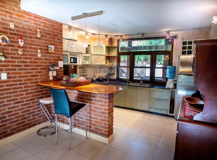CASA EN VENTA MAR DE LAS PAMPAS - GARAGE Y PISCINA 5