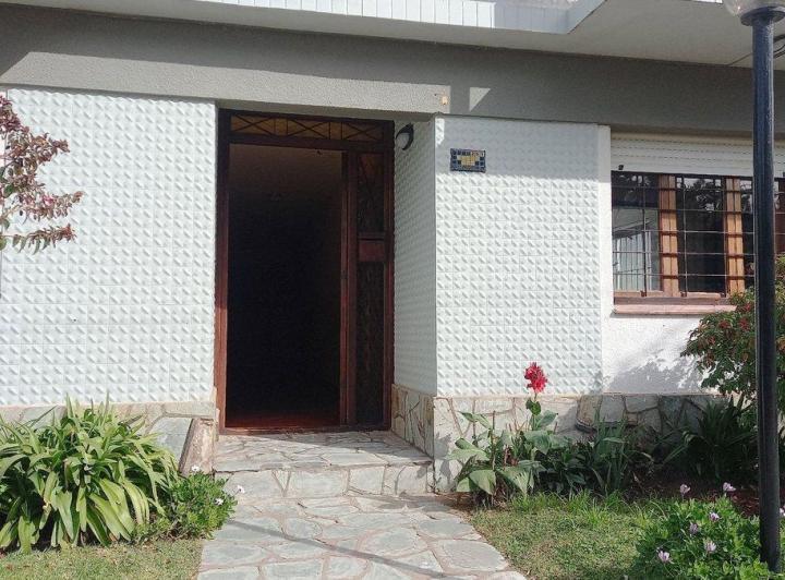 Venta Depto 2 amb PB cochera doble GAS GESELL 1