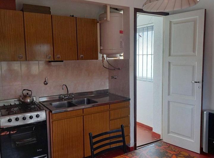 Venta Depto 2 amb PB cochera doble GAS GESELL 4